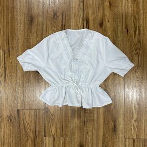 ❌SOLD❌Cropped white blouse 🕊🤍